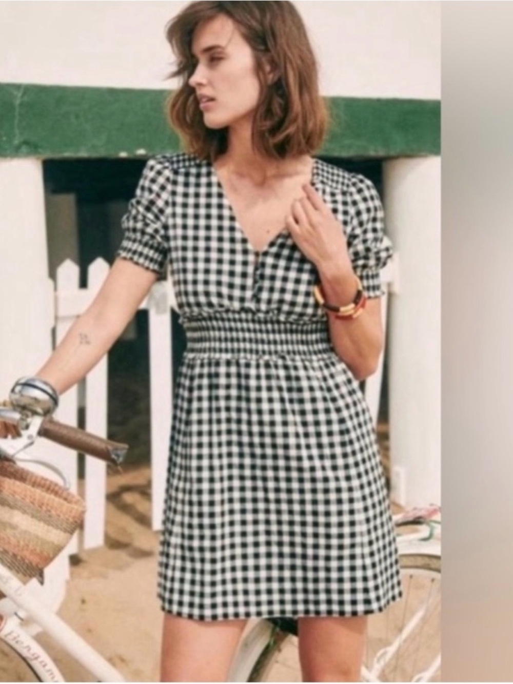 Sezane Sixtine Gingham Dress Short Sleeve Smocked Waist Dress - Black/White